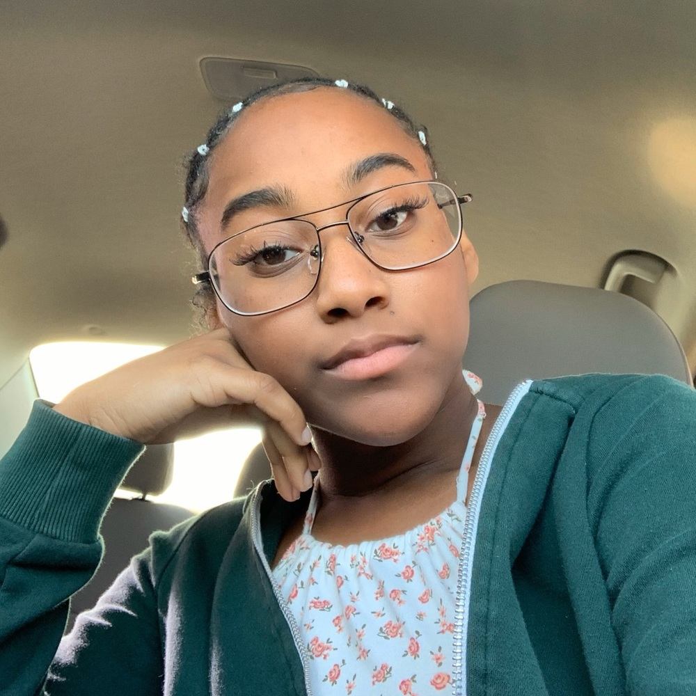 Meet your Posher, Dasenique